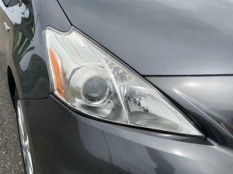PRIUS ALPHA