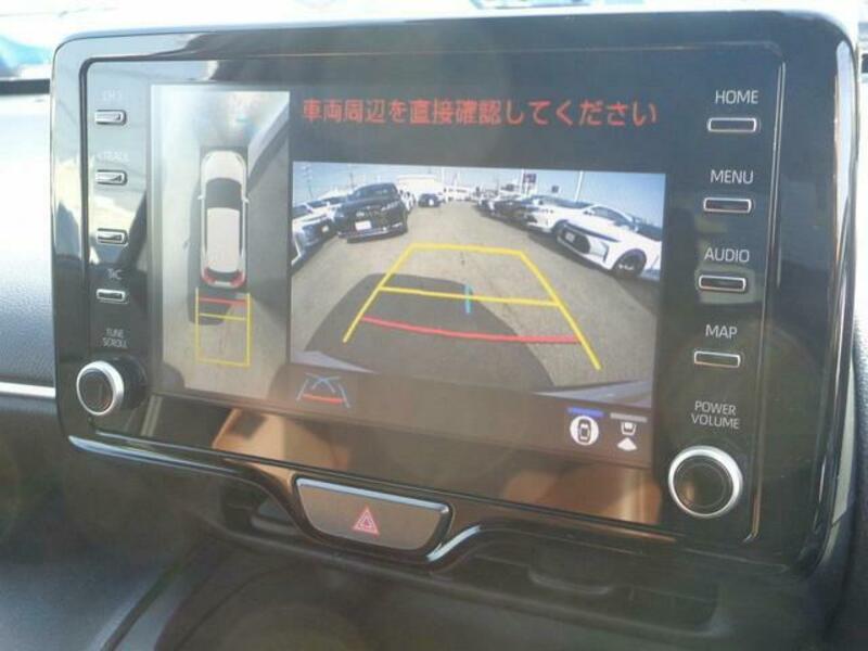 YARIS CROSS