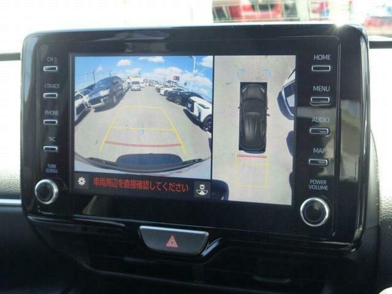 YARIS CROSS