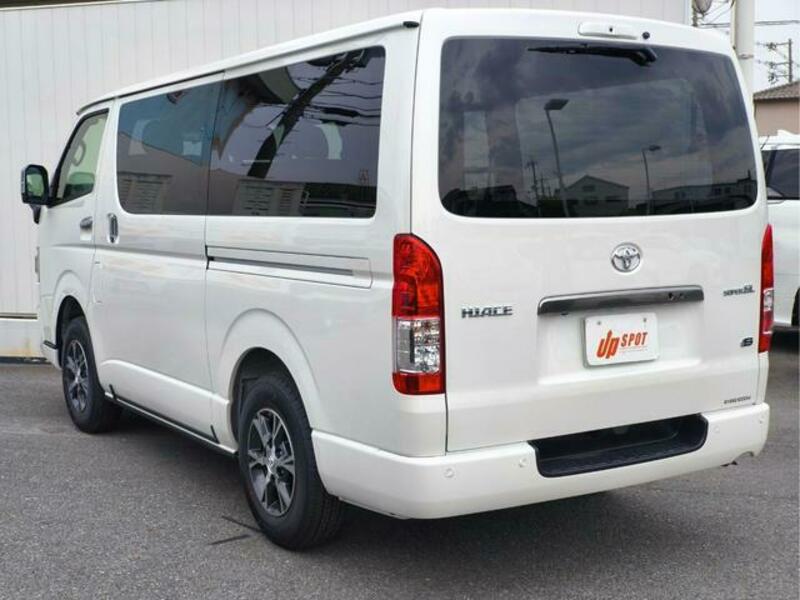HIACE VAN