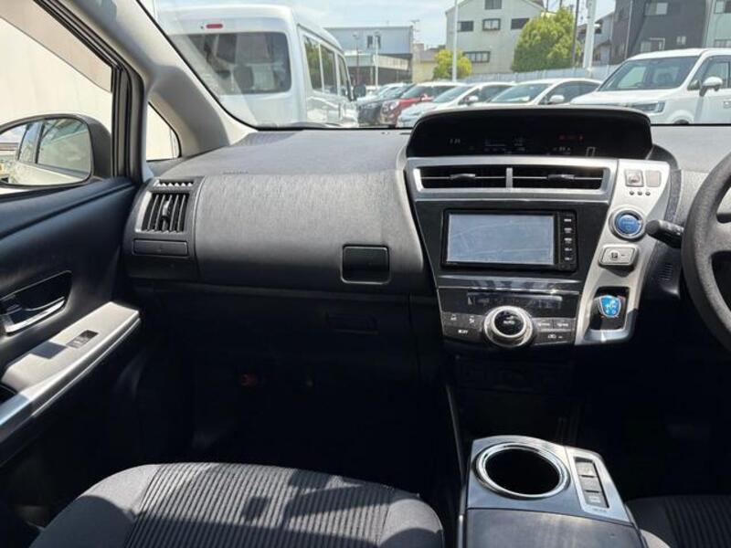PRIUS ALPHA