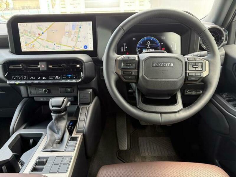 LAND CRUISER 250