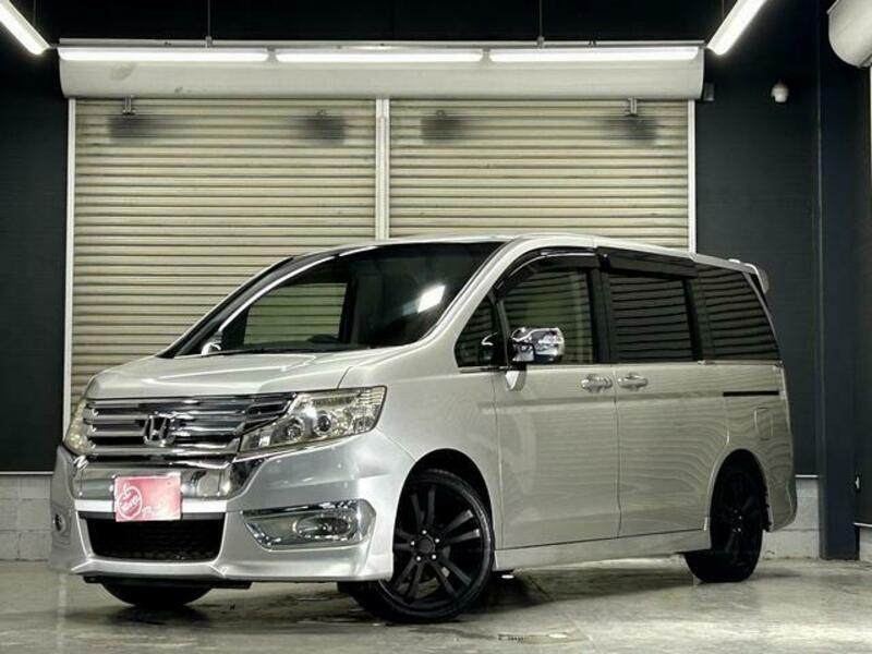 HONDA STEPWAGON SPADA