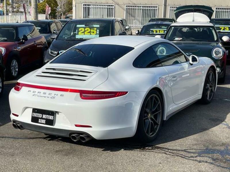 911