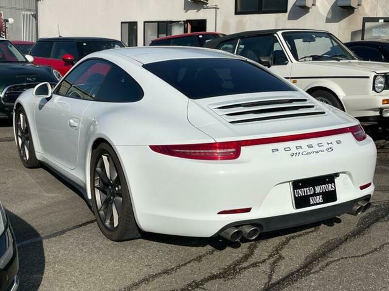 911