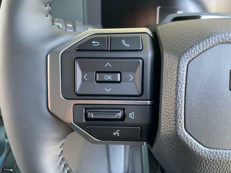 LAND CRUISER 250
