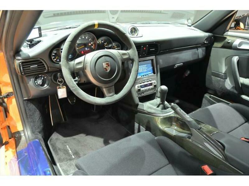 911