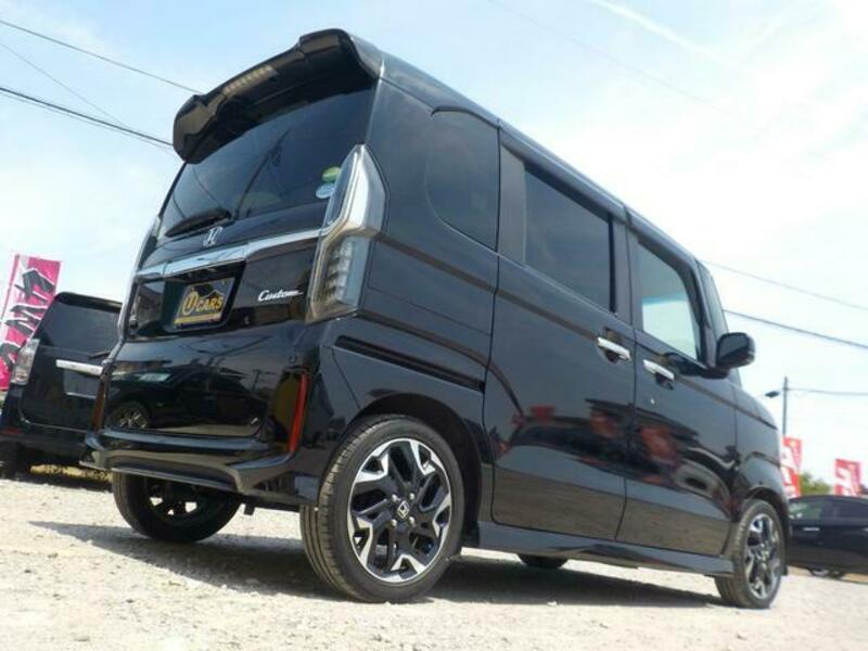 N BOX CUSTOM