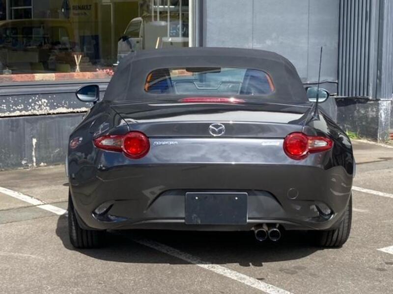 ROADSTER