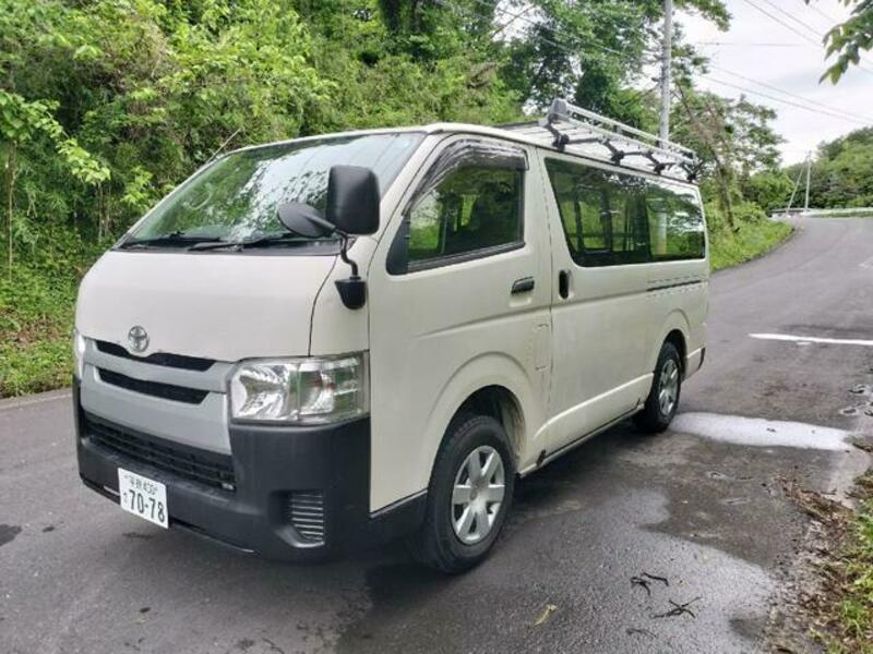 HIACE VAN