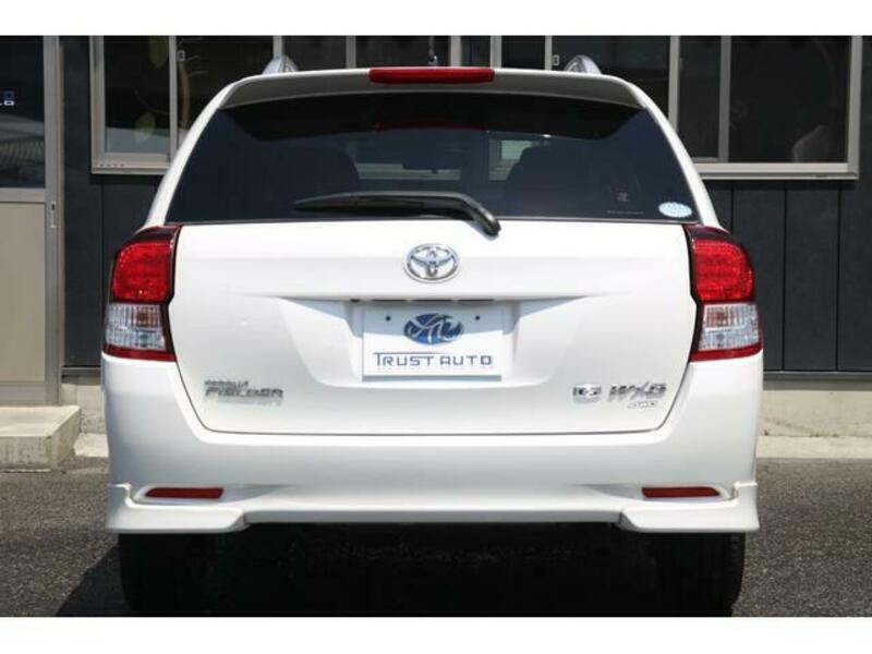 COROLLA FIELDER