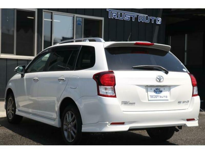 COROLLA FIELDER