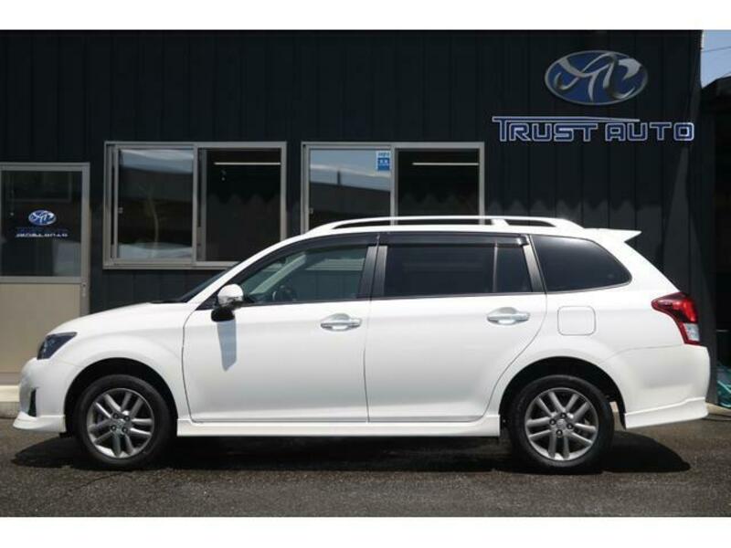 COROLLA FIELDER