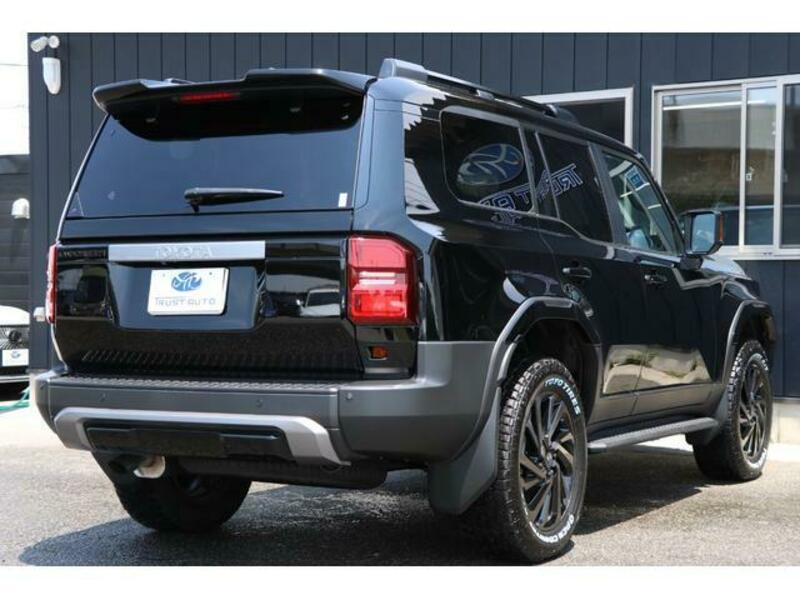 LAND CRUISER 250