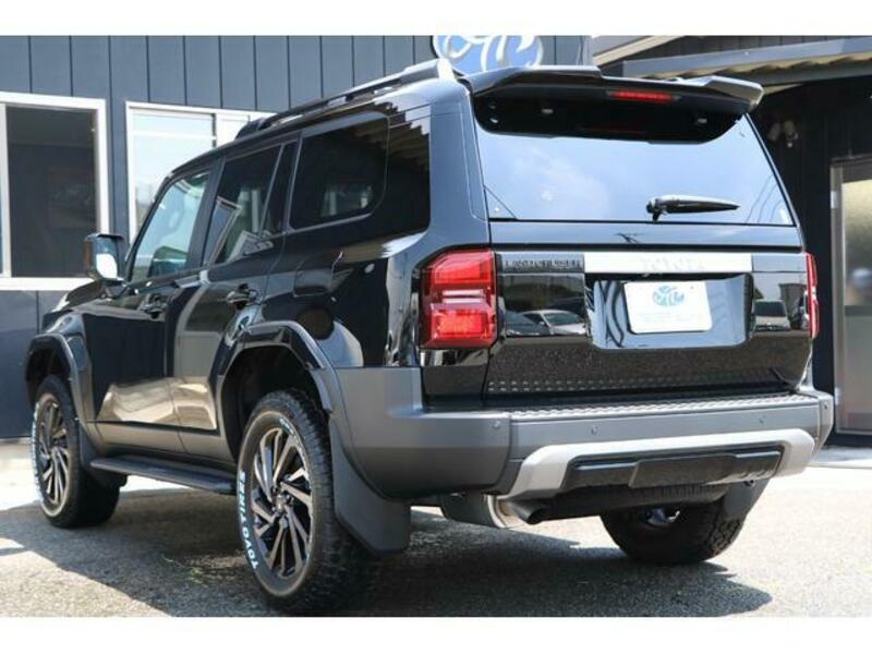 LAND CRUISER 250