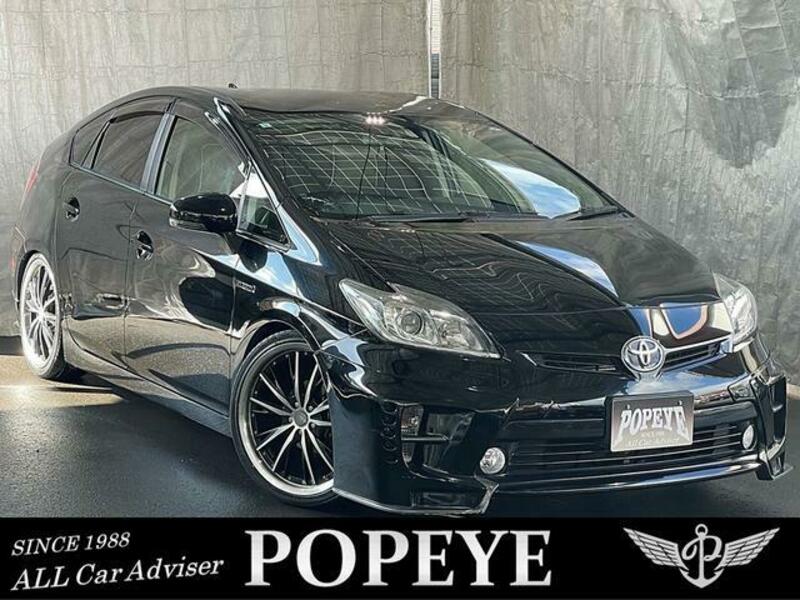 TOYOTA PRIUS