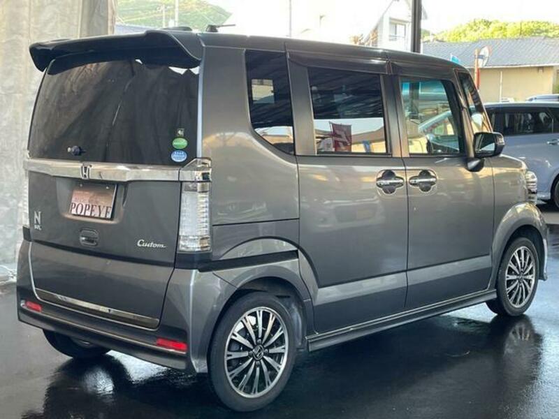 N BOX CUSTOM