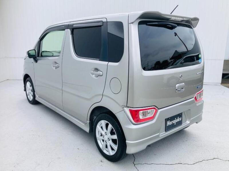 WAGON R
