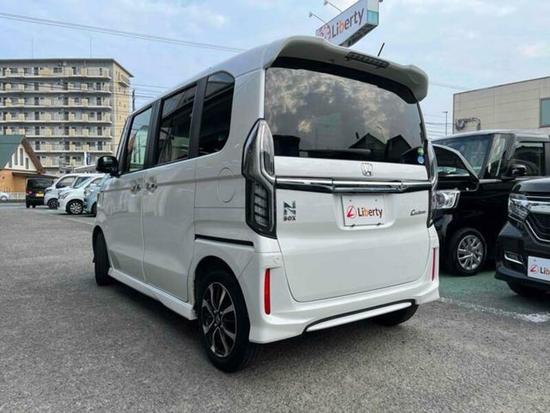 N BOX CUSTOM
