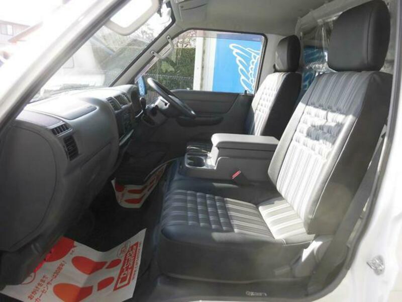 BONGO VAN