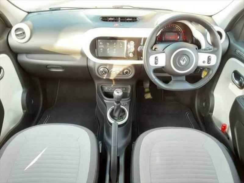 TWINGO
