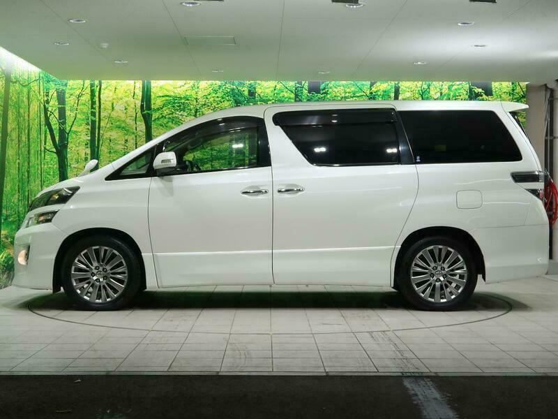 VELLFIRE-73