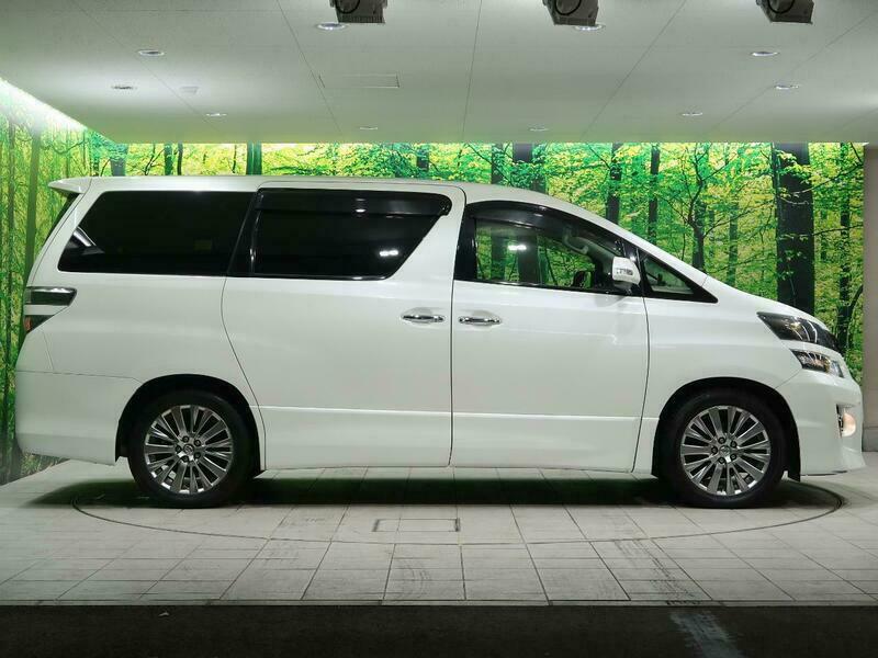 VELLFIRE-52