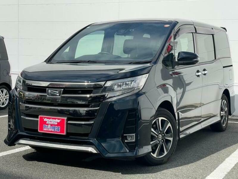 TOYOTA NOAH