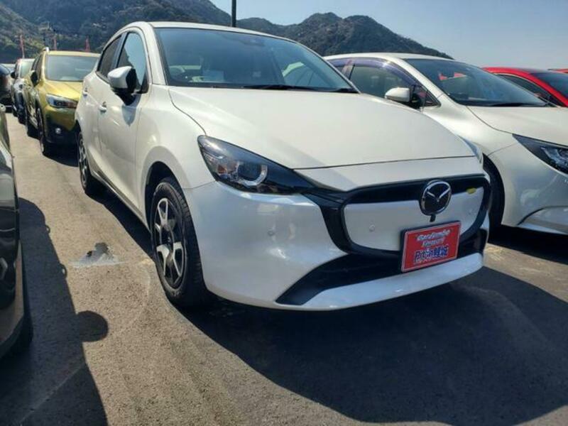 MAZDA2