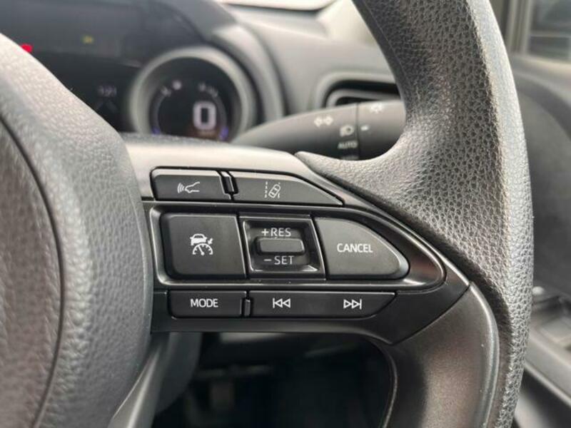 YARIS CROSS