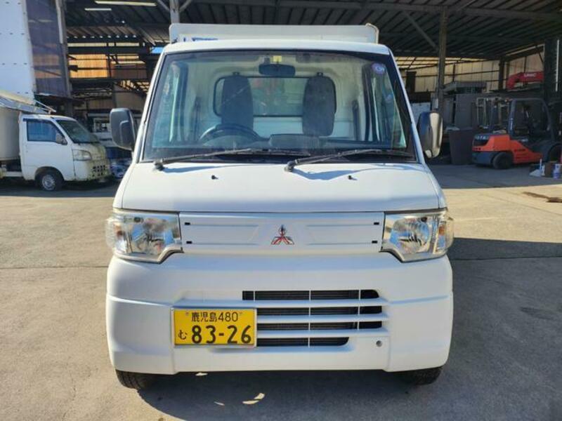 MINICAB TRUCK
