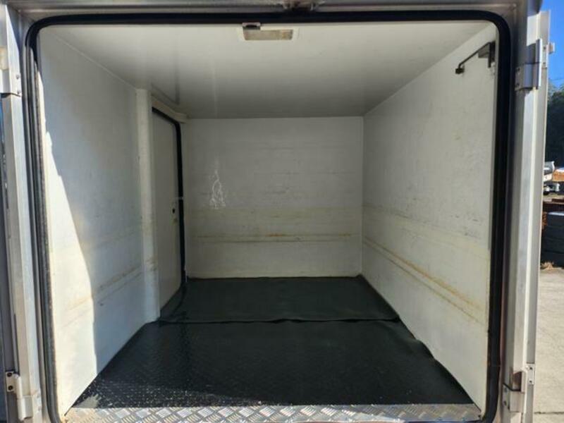 MINICAB TRUCK