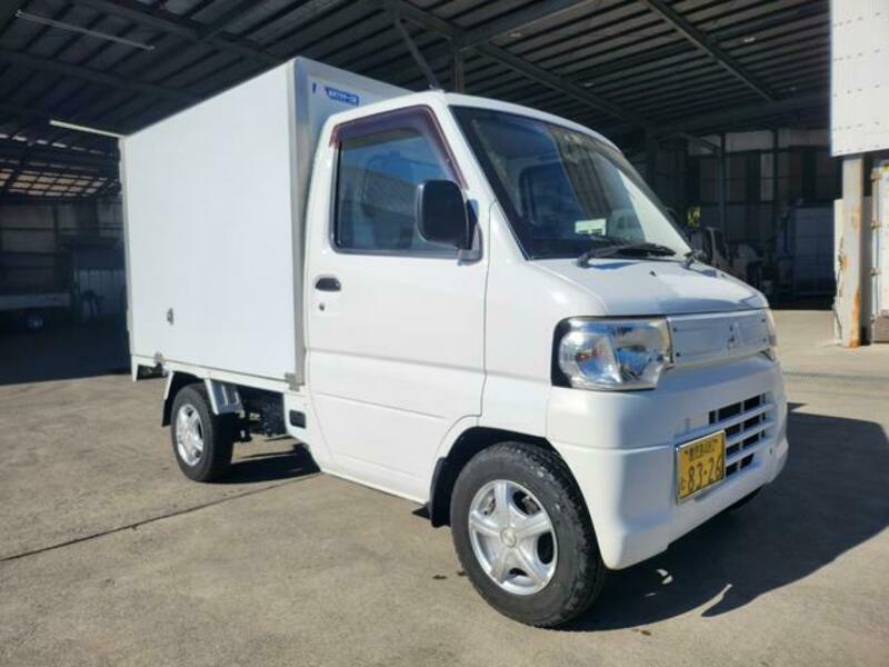 MITSUBISHI MINICAB TRUCK