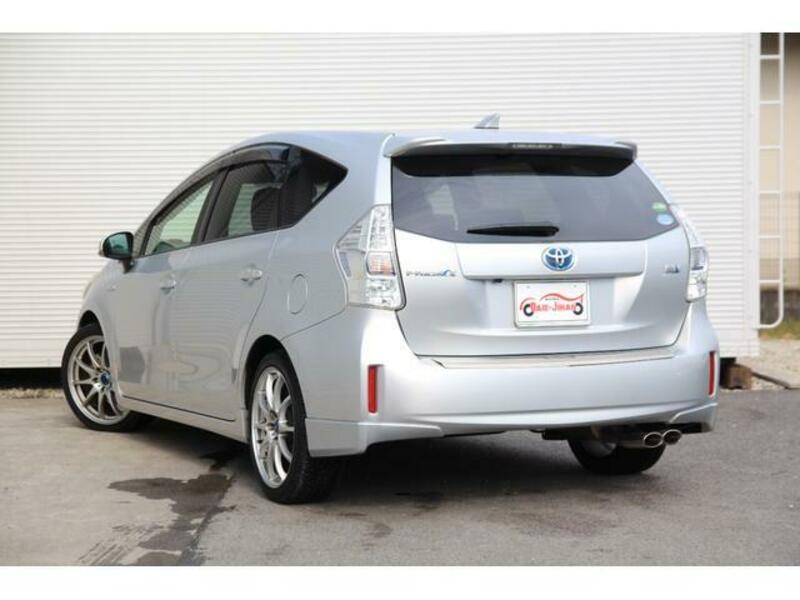 PRIUS ALPHA