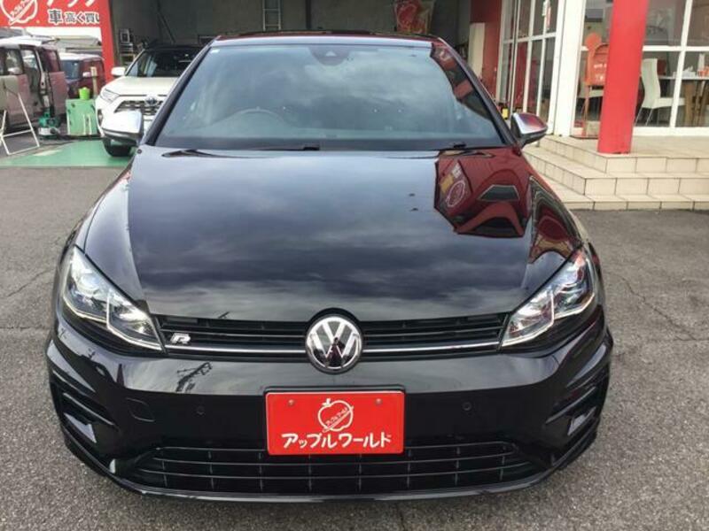 GOLF R