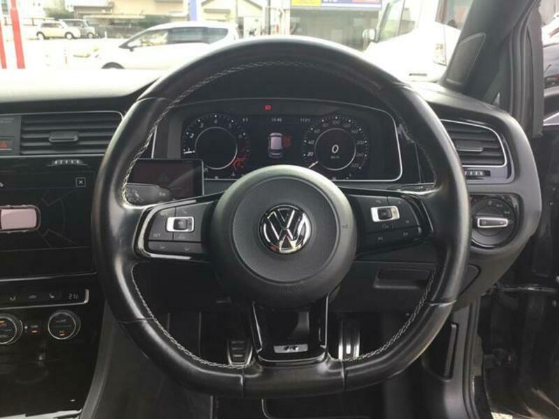 GOLF R