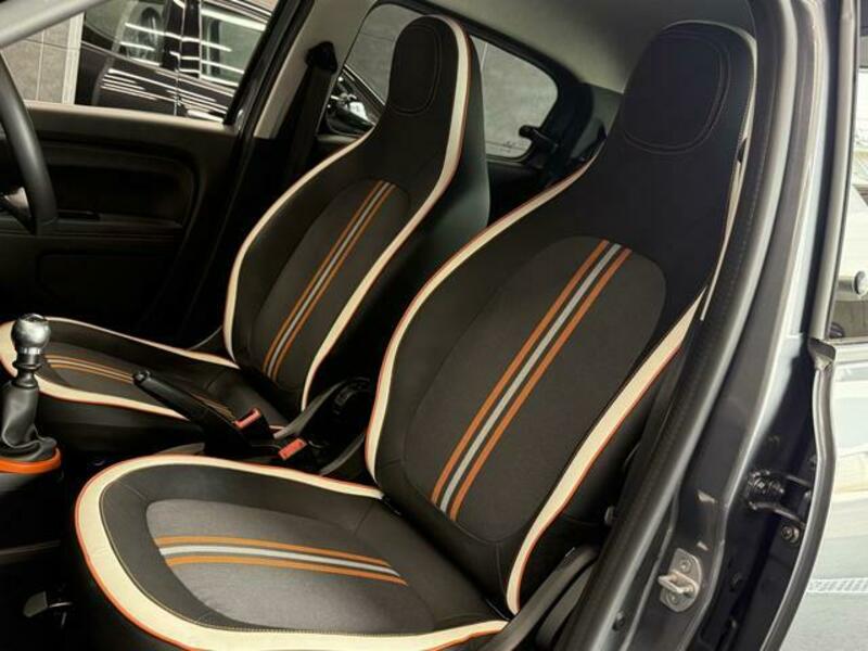 TWINGO