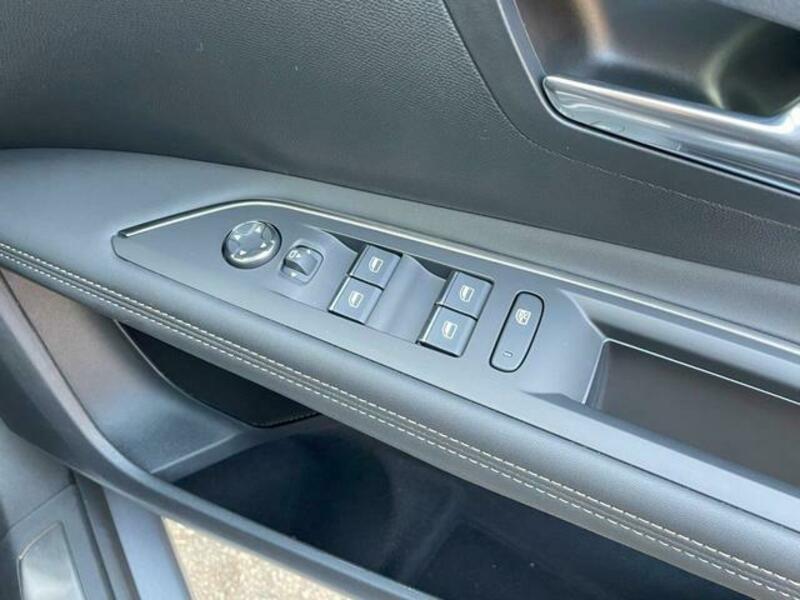 3008