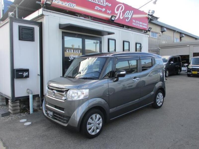 HONDA N BOX SLASH