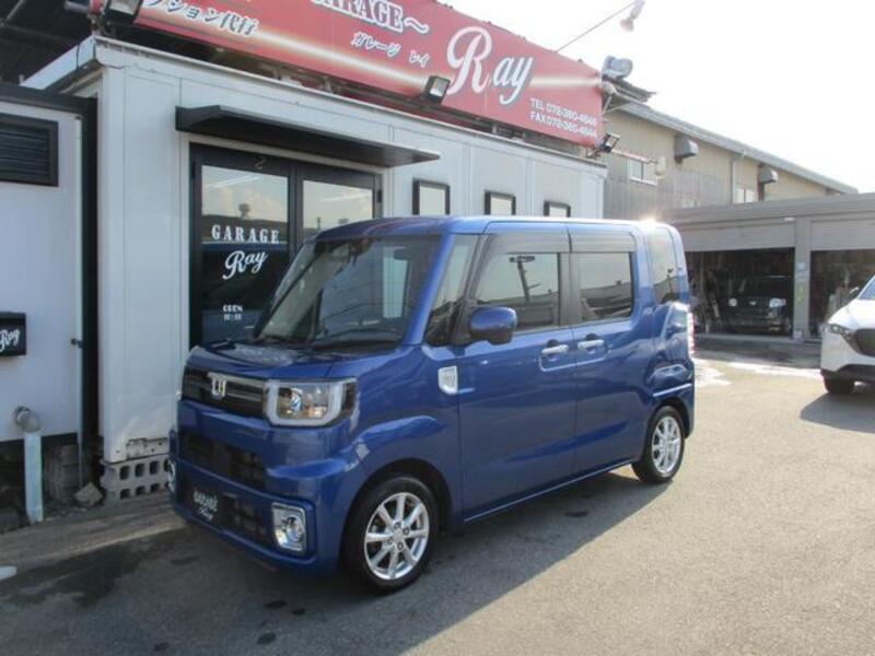 DAIHATSU WAKE
