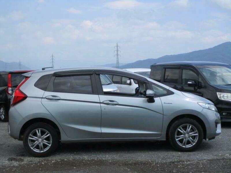 FIT HYBRID