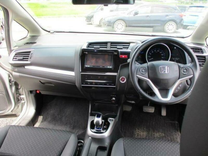 FIT HYBRID