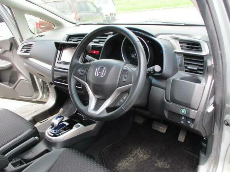 FIT HYBRID