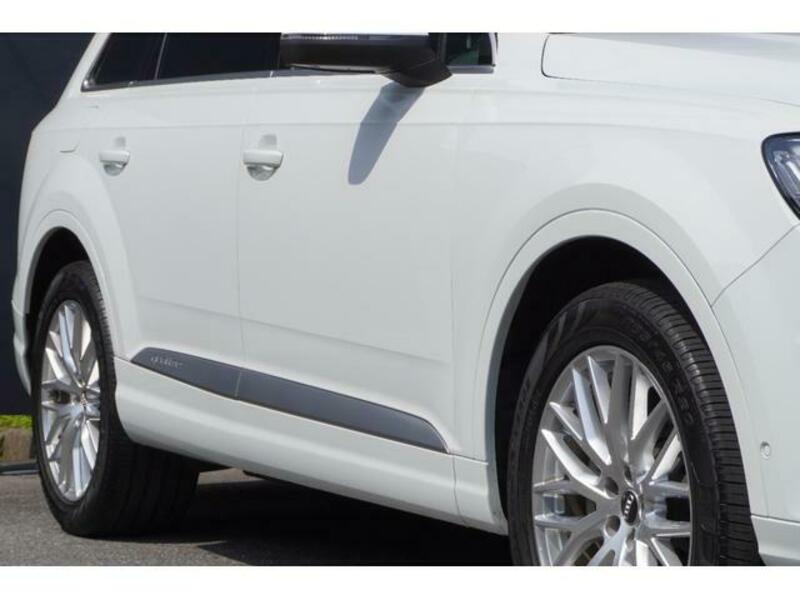 Q7