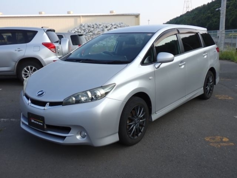 TOYOTA WISH