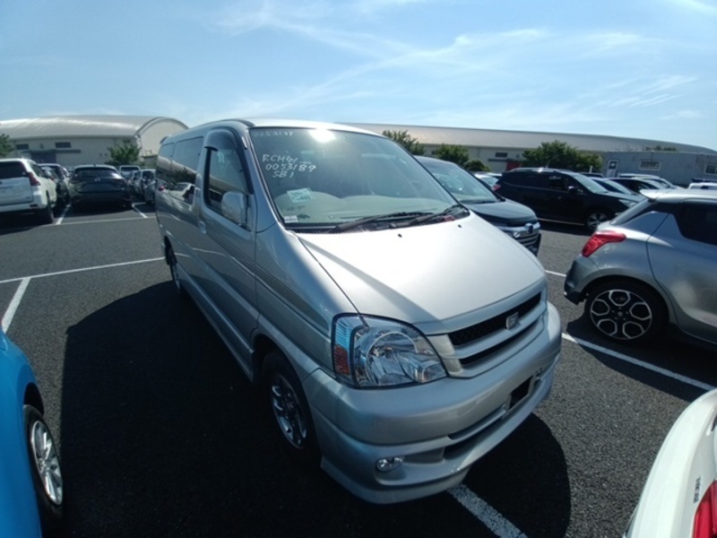 TOURING HIACE