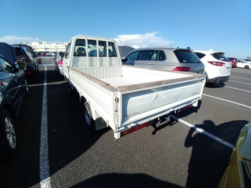 TOWNACE TRUCK