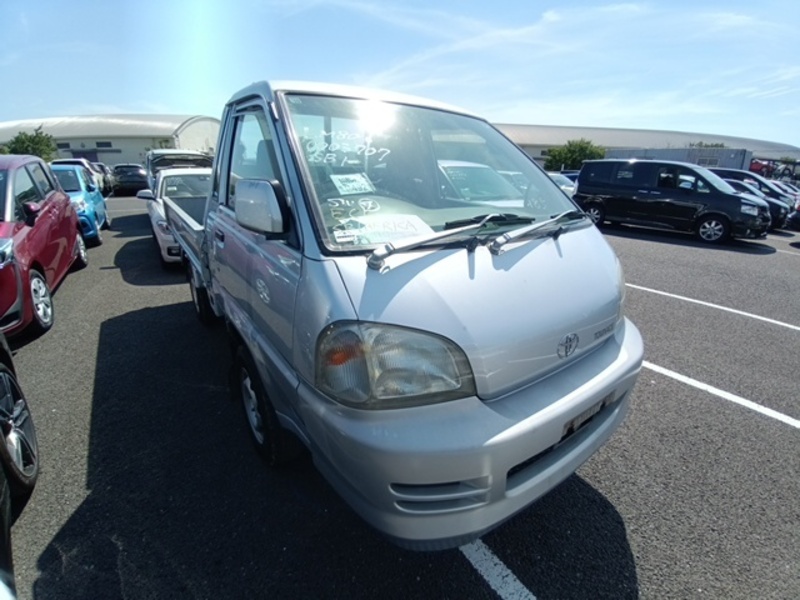 TOWNACE TRUCK