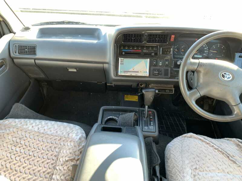 HIACE VAN