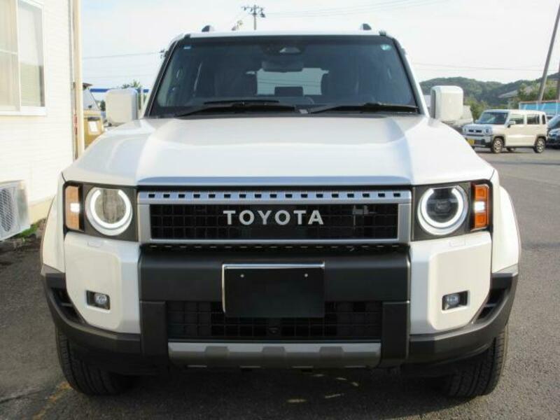 LAND CRUISER 250